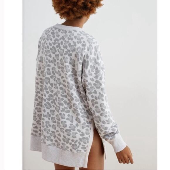 Aerie Oversized Desert Grey Leopard Fleece Pullover Size Small NWT - Picture 2 of 16